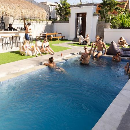 Zentiga Surf Hostel 캉구 외부 사진